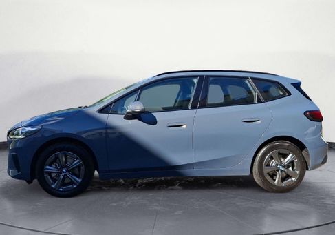 BMW 220, 2025 3