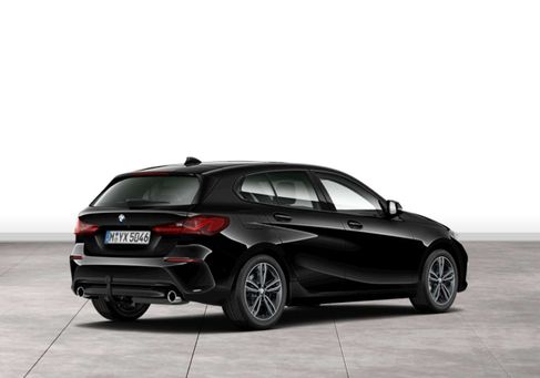 BMW 120, 2021 3