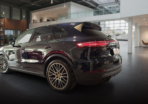 Porsche Cayenne, 2023