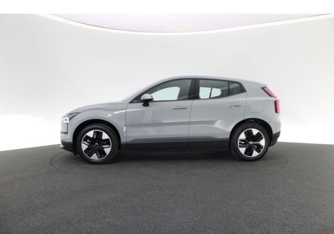 Volvo EX30, 2024
