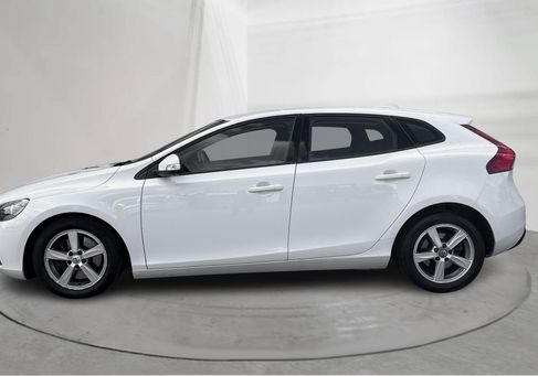 Volvo V40, 2017