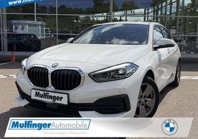 BMW 118, 2022