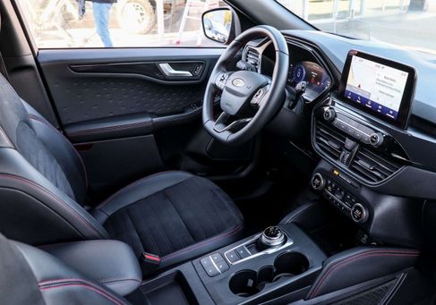 Ford Kuga, 2021