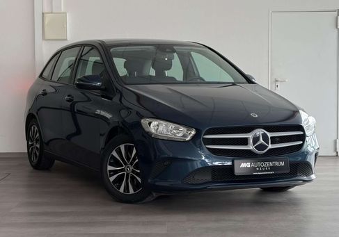 Mercedes-Benz B 200, 2021