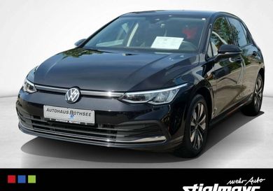 Volkswagen Golf, 2023