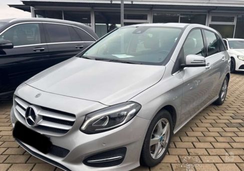 Mercedes-Benz B 200, 2017