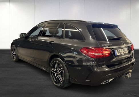 Mercedes-Benz C 300, 2021