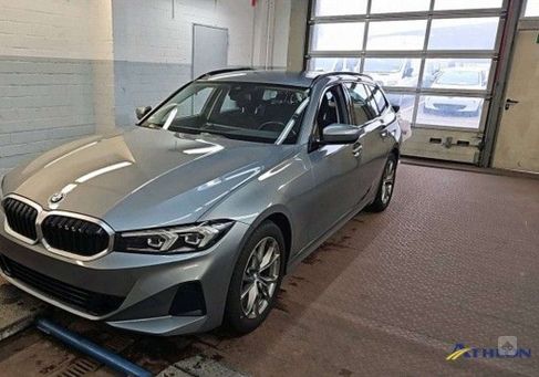 BMW 318, 2022