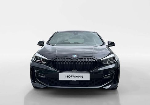 BMW 118, 2023