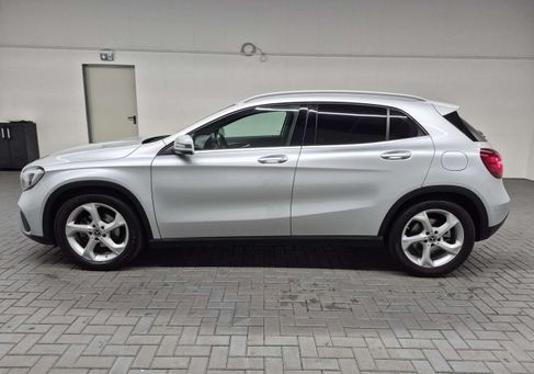 Mercedes-Benz GLA 180, 2019