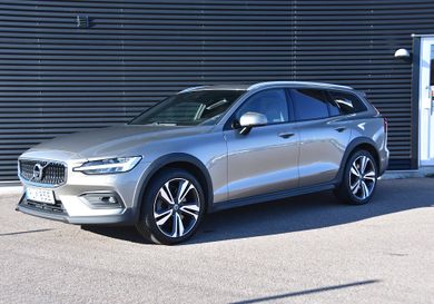 Volvo V60 Cross Country, 2019