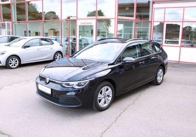 Volkswagen Golf, 2023