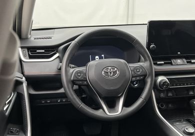 Toyota RAV 4, 2023