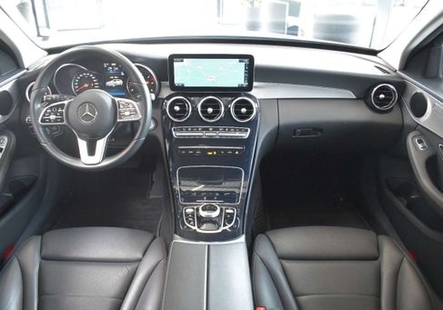 Mercedes-Benz C 300, 2020