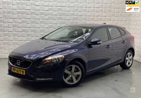 Volvo V40, 2013