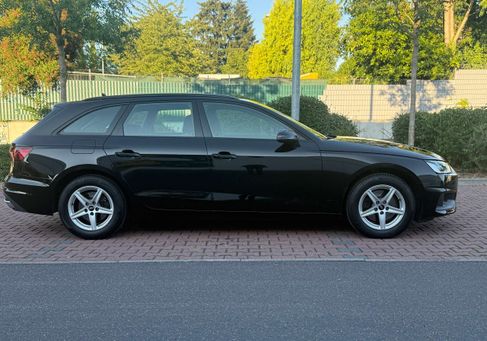 Audi A4, 2023