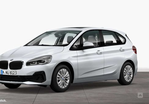 BMW 218, 2021