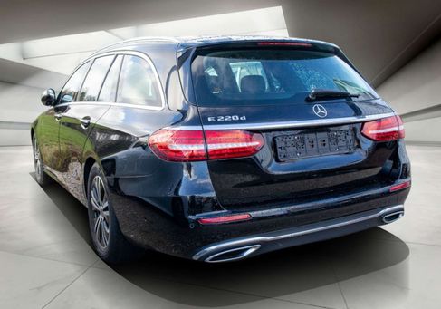 Mercedes-Benz E 220, 2022 2