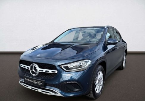 Mercedes-Benz GLA 180, 2022 3