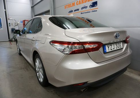Toyota Camry, 2019