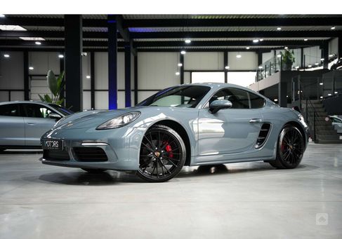 Porsche 718, 2016