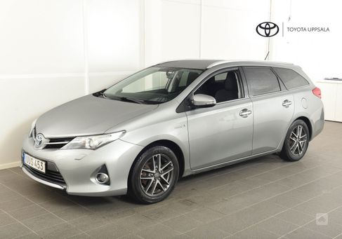 Toyota Auris Touring Sports, 2015