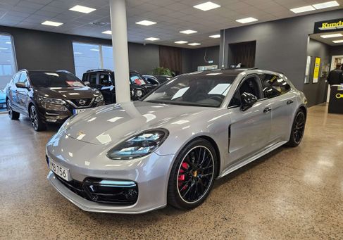 Porsche Panamera, 2018