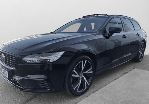 Volvo V90, 2022