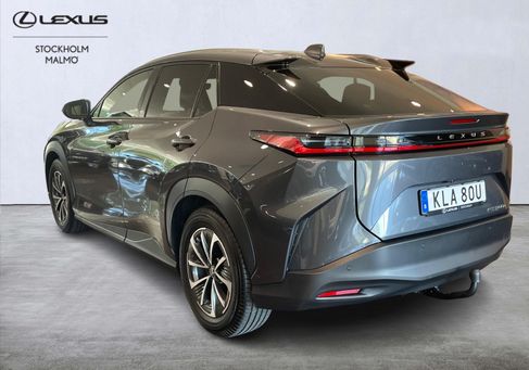 Lexus, 2025