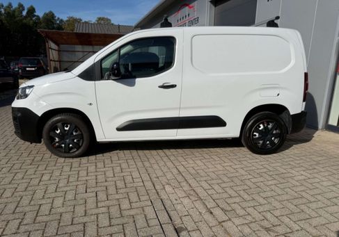 Fiat Doblo, 2024 3