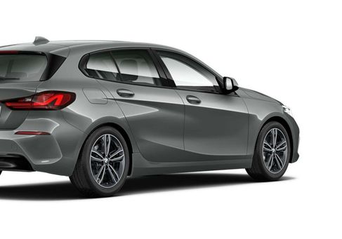 BMW 118, 2024
