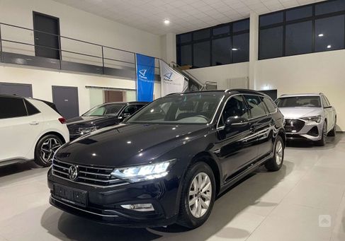 Volkswagen Passat Variant, 2022