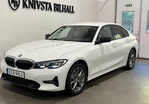 BMW 330, 2020