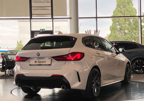 BMW 120, 2022