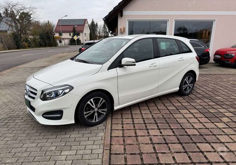 Mercedes-Benz B 180, 2017