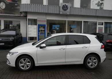 Volkswagen Golf, 2024