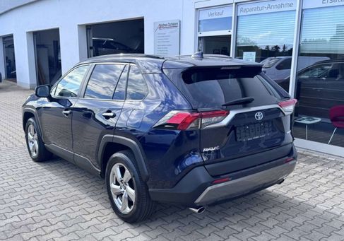 Toyota, 2019 3