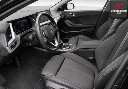 BMW 120, 2023 2