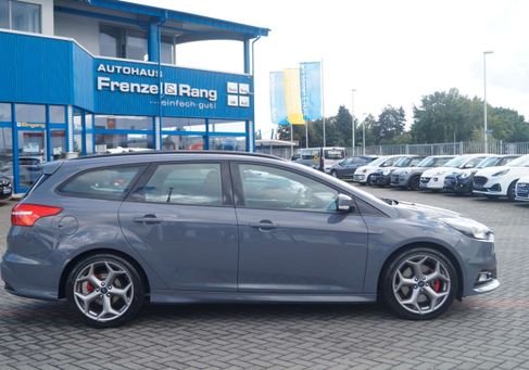 Ford Focus, 2018 3