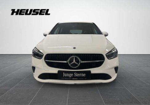 Mercedes-Benz B 180, 2023