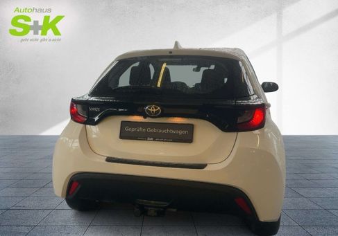 Toyota Yaris, 2024