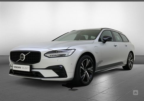 Volvo V90, 2022