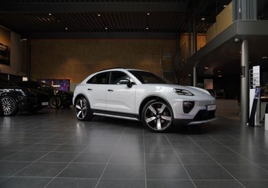 Porsche Macan, 2025