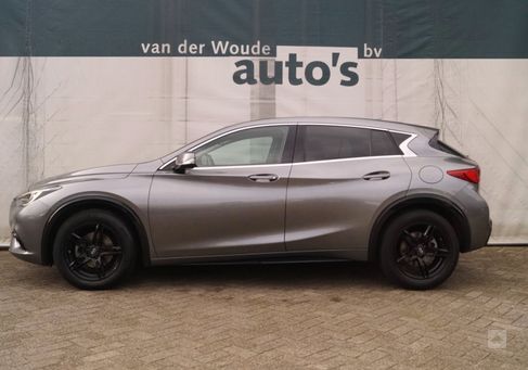 Infiniti Q30, 2019