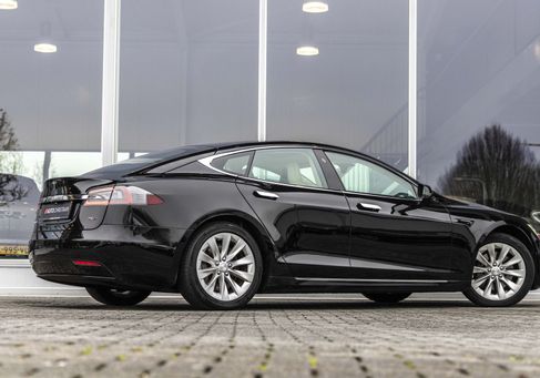 Tesla Model S, 2018