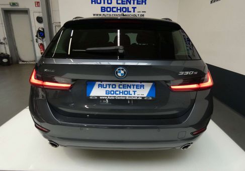 BMW 330, 2021