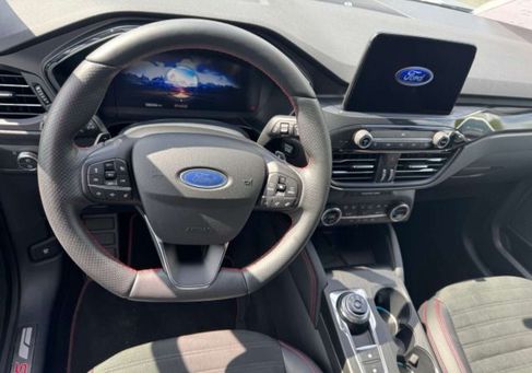 Ford Kuga, 2020