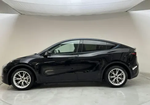 Tesla Model Y, 2023 2
