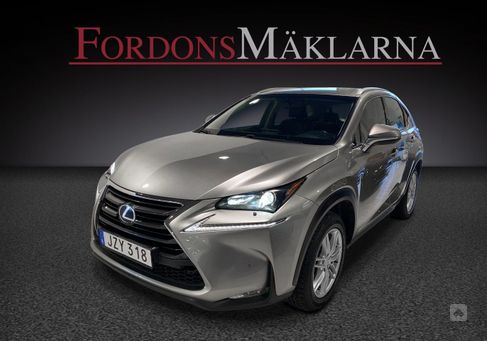 Lexus NX, 2015