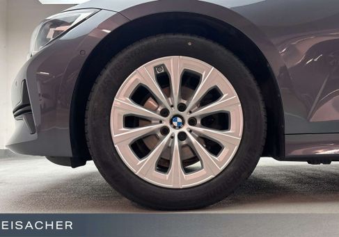 BMW 318, 2022 3